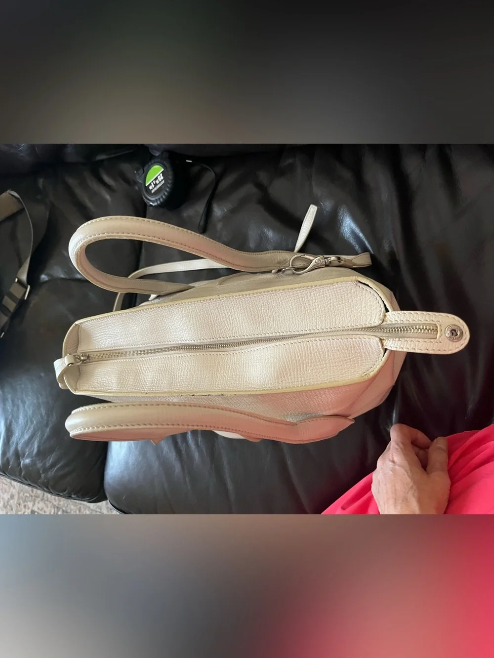 Tods elegant ivory